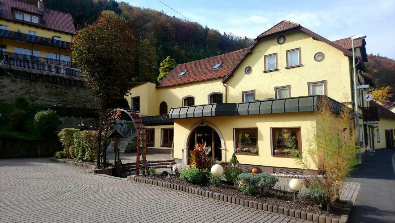 Gasthof Hotel Schwarzes Ross Bad Berneck im Fichtelgebirge Extérieur photo